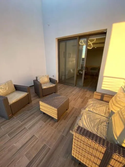 Апартаменты Lovely 2-Bedroom With Pool In The Heart Of Акаба